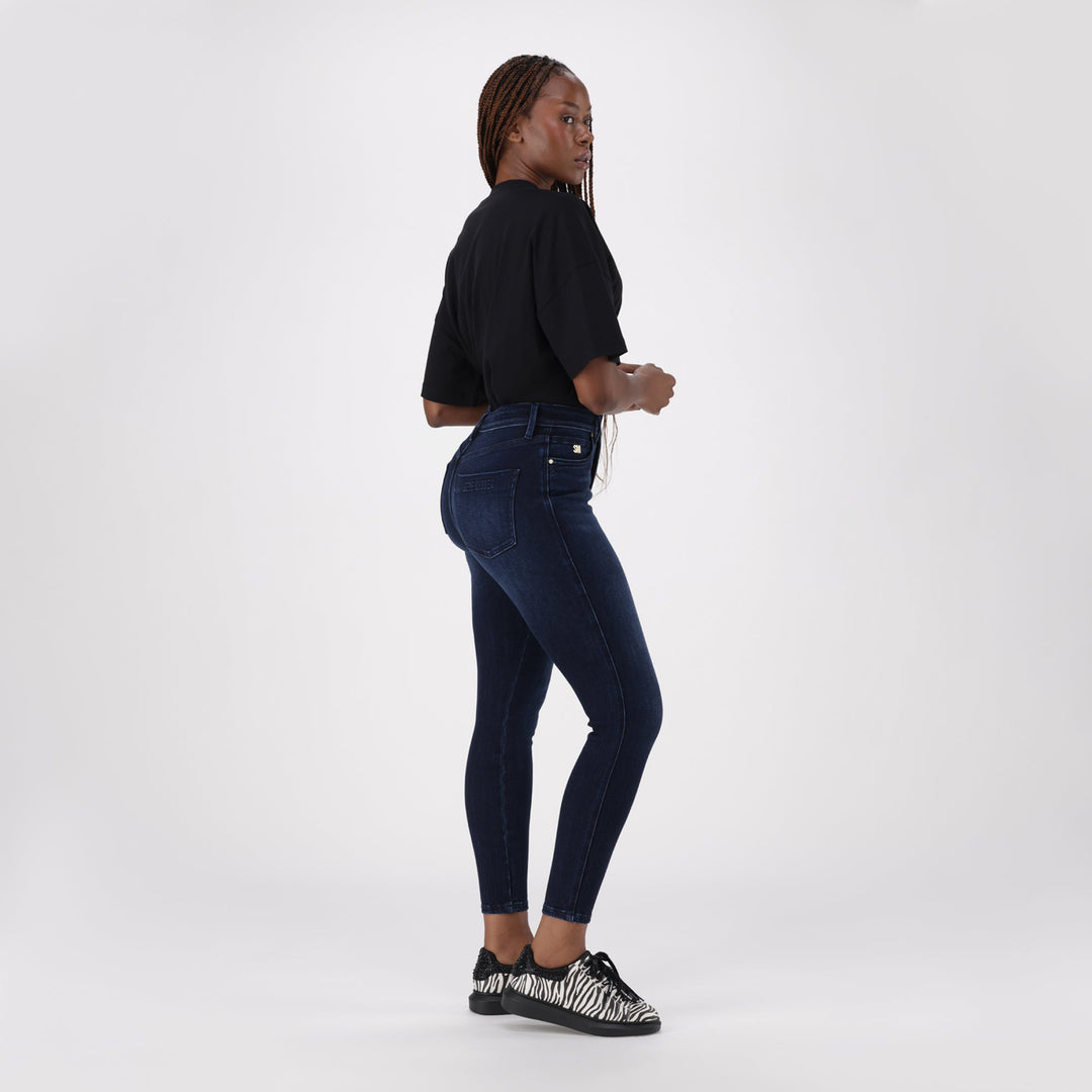 ZOE CONTOUR CURVY DARK WASH SKINNY