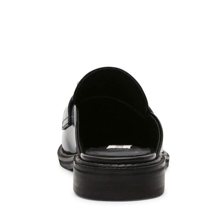 MOXXIE-S BLACK W/STUD